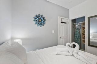 Renovated 2br W Amenities - 1