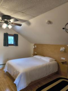 Sara Placid Inn & Suites - Saranac Lake - 7