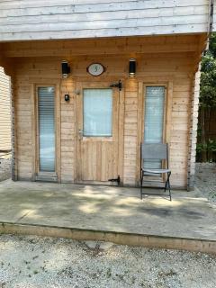 Wasaga Beach Bunkie 5 - 6