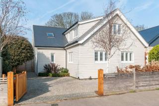 The Old School Hall - Opulence and Location - 5