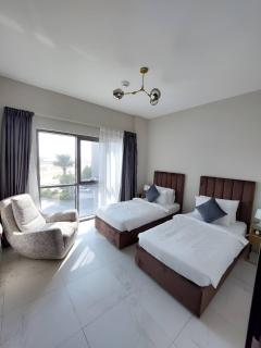 Budget-friendly 2bd Near Expo With A Huge Pool - Dubai - 4