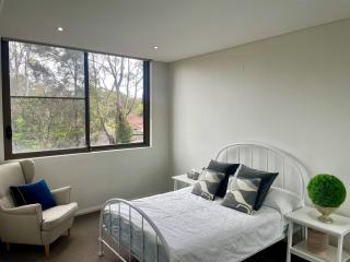Wahroonga flat 2 bedroom 2 bath - Warrawee - 2
