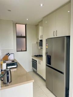 Wahroonga flat 2 bedroom 2 bath - Warrawee - 1