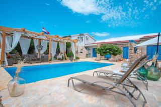 Secluded house with a swimming pool Kosljun, Pag - 22238 - 2