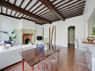 Beautiful apartment in the Marais - 3BDR 6P - PARIS - 2