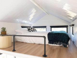 Golden Hill Farmstay by Tiny Away - 5