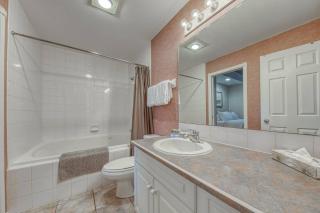 Cozy Fairmont Hot Springs 1br Condo - 4