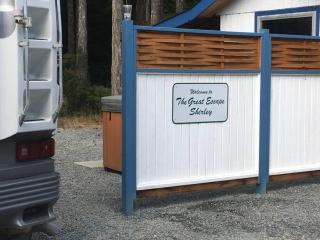 The Great Escape - Shirley - Sooke - 5