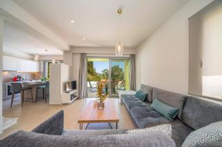 Villa Mandolin by Villa Plus - Sami - 5