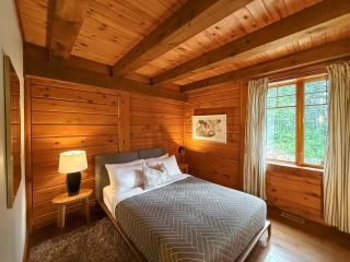 Saïra Chalet with Hot tub, Hiking Trails - 2