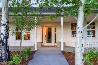 Bozeman Farmstead - Country Side Stay & Mtn Views - Bozeman - 5