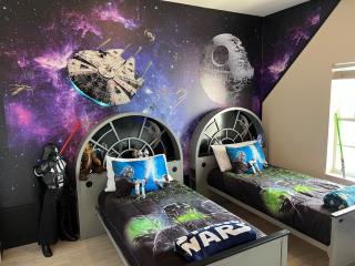 Star Wars 3 Bedroom Near Disney Gated Resort - 5