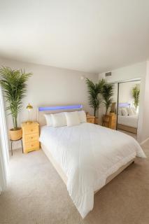 2 Bedroom Apartment at Mountain Resort in Hollywood Hills next to Universal Studios and Warner Brother Studios - 9