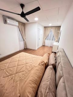 Homestay Rumah Kolek, Shah Alam - 2