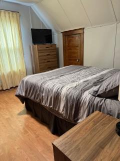 The Spruce House Family 4BR 2 Bath Great Location In Ogallala Close to Lake McConaughy - Ogallala - 2