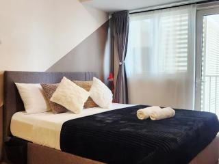 Park Mckinley West Modern Spacious Studio Suite with GYM POOL FREE PARKING - Manila - 2