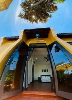 Laa House - 9