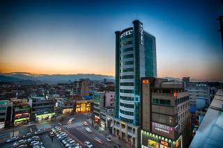 Gangneung Tourist Hotel - 9