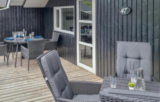 2 Bedroom Amazing Home In Hemmet - 9
