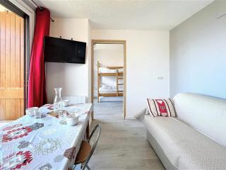 Appartement 2 pièces au pied des pistes avec WIFI et double balcon - FR-1-267-312 - 4
