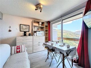 Appartement 2 pièces au pied des pistes avec WIFI et double balcon - FR-1-267-312 - 2