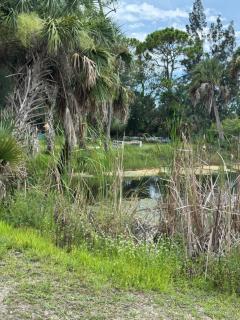 Cozy Camper RV Getaway by the Pond - Punta Gorda - 1