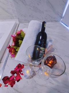 2-4pax Romantic Suite Bathtub near Jonker Walk Melaka - - 9