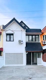 Homestay Rumah Kolek, Shah Alam - Shah Alam - 0