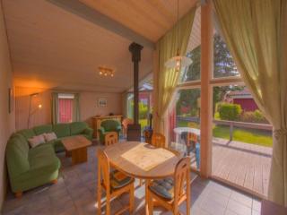 Ferienhaus mit Sauna im Ferienpark Mirow - 7