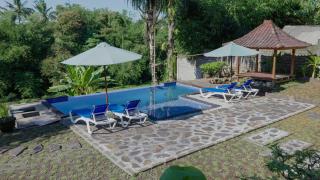 Perwira Bungalows - Seganteng - 1