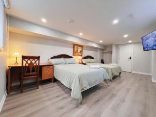 Cozy & Modern Ensuite Basement Rooms - Steps to Subway & Downsview Rogers Stadium - Toronto - 6