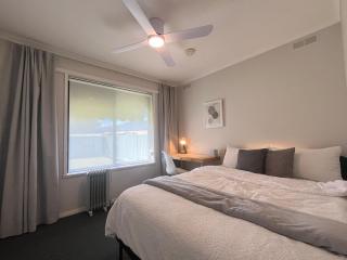 Goulburn Valley Modern Stay - Shepparton - 3