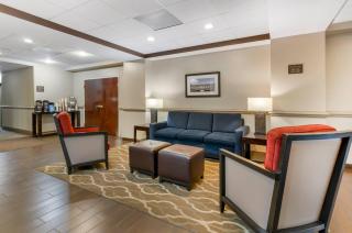 Comfort Inn & Suites Christiansburg I-81 - Christiansburg - 7
