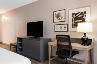 Country Inn & Suites by Radisson, Harrisburg Northeast - Hershey - 1