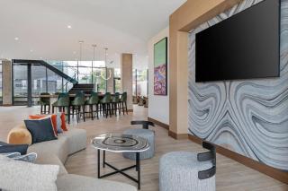 Cambria Hotel Austin Downtown - 3