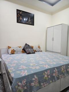 Tushar Guest House - - 8
