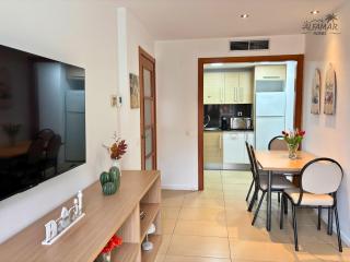 Sakura Suite - Modern Apartment with Parking & Swimming Pool - Lloret de Mar - 9