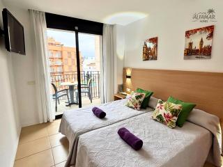 Sakura Suite - Modern Apartment with Parking & Swimming Pool - Lloret de Mar - 3