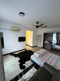 Puteri Elaisha Homestay - Batu Arang - 5