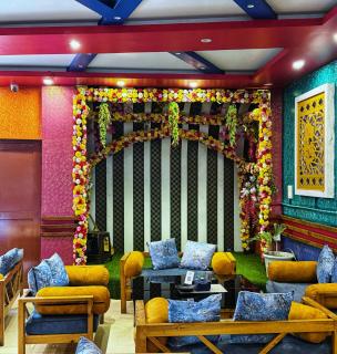 Royal Hotel Restaurant and Bar - Patan - 1