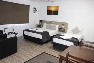 Spanish Lace Motor Inn - Townsville - 6