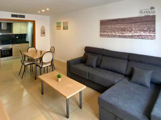 Yasumi Suite - 4p Modern Apartment with Parking & Swimming Pool - 9