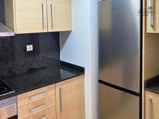 Yasumi Suite - 4p Modern Apartment with Parking & Swimming Pool - 4