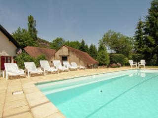 Appealing apartment in Vezac with swimming pool - 3