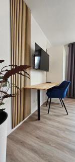 Elodia Luxus Apartment - WLAN, Magenta TV, Terrasse, Küche, Babybett - 7