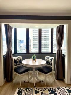 Vibrant City Retreat 6 Mins Walk BTS Nana, 1BR - 6