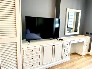 Vibrant City Retreat 6 Mins Walk BTS Nana, 1BR - 2