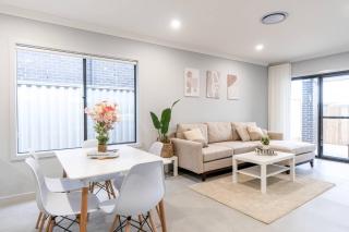 Where Spring Lives — A Quiet Home in the Suburbs - Springfield Lakes - 1