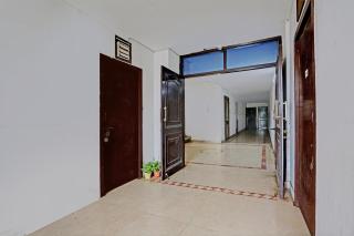 Hotel O Naveen Stay - Gurgaon - 6