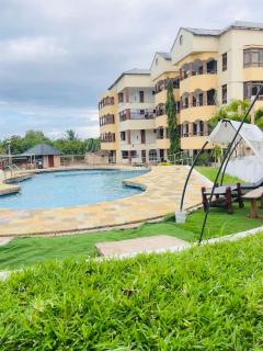 Solaris - Pool Side, Remote Work Friendly - 5